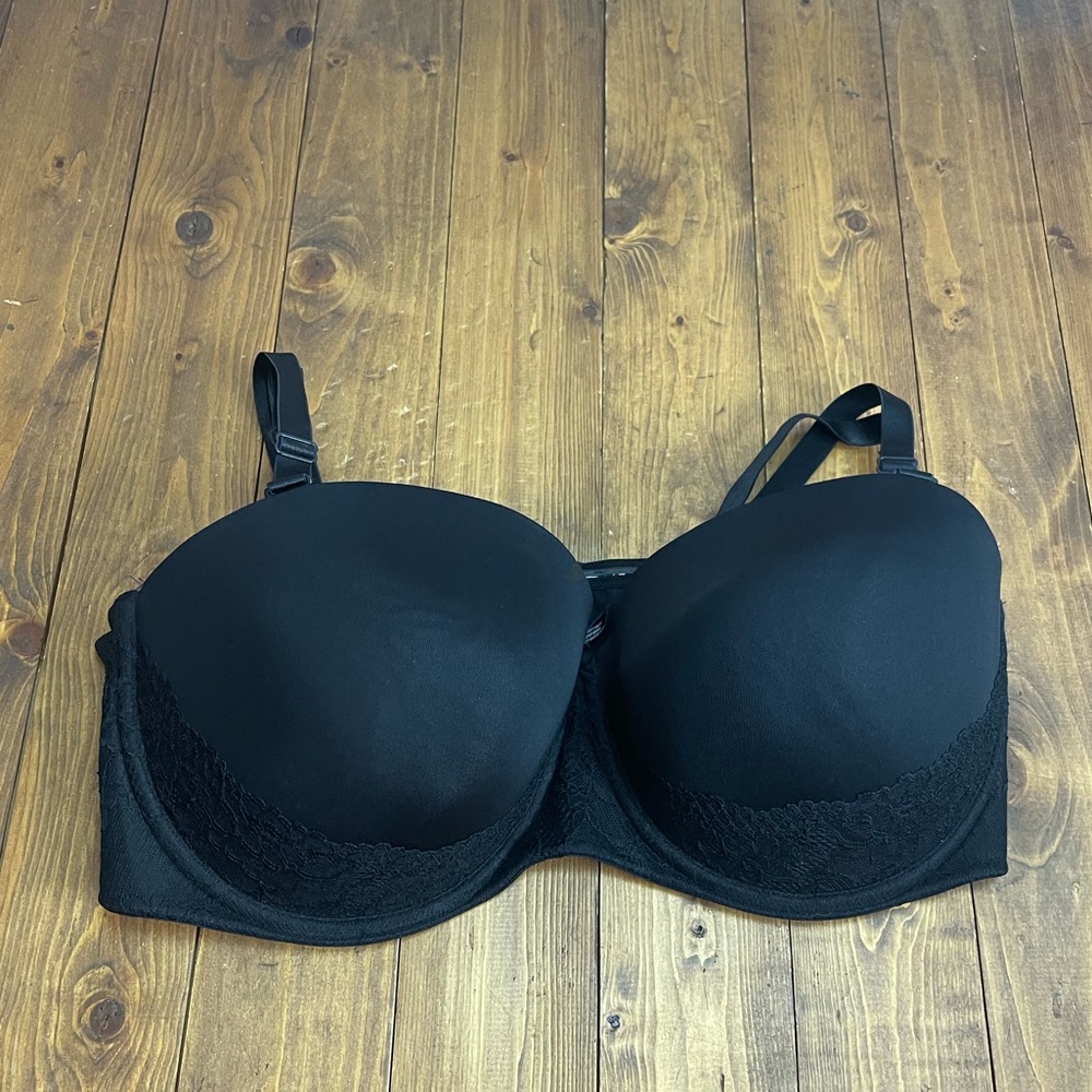 Torrid size 44F black push-up strapless bra
